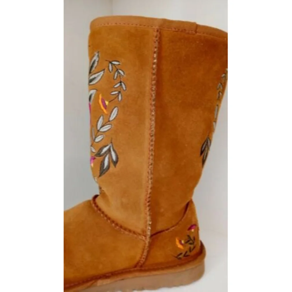 UGG Australia Juliette Boots Floral Embroidery Suede Chestnut Womens Size 5